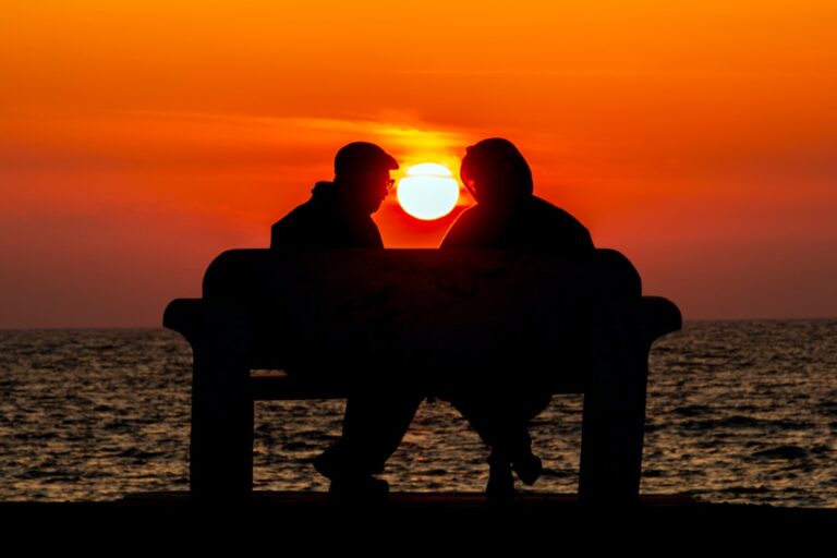 Understanding Situationships: Modern Relationships Explained